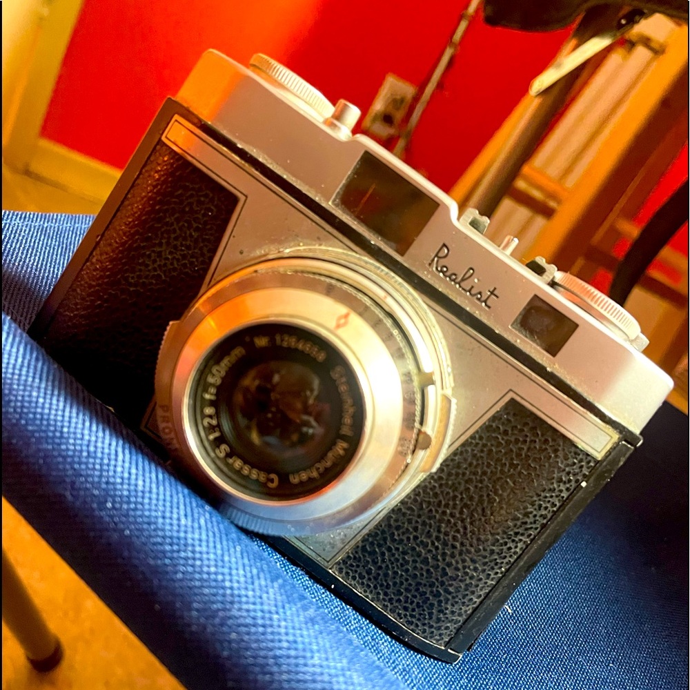 Realist vintage camera